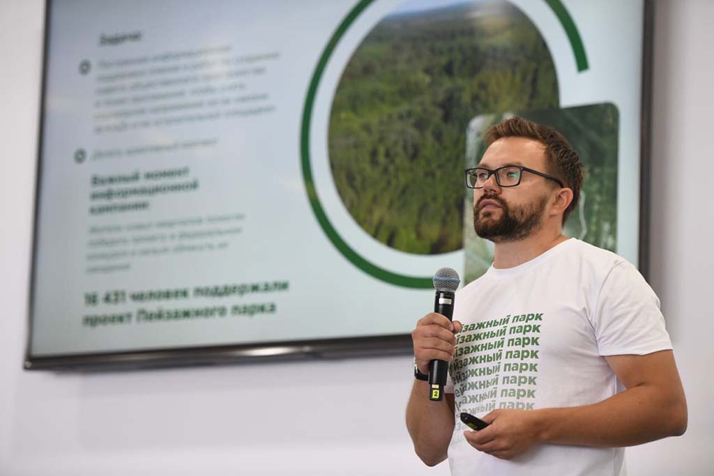 Как Данил Шишкин держит жителей своего района в курсе последних новостей